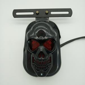 Accessoires pour motos, feu arrière de moto avec support, feu arrière, feu arrière en forme de visage de fantôme - Product Image 3
