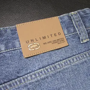 Пользовательский модный дизайн логотип мягкий PU Patch кожаная этикетка хорошая цена прямые высококачественные джинсы pu кожа для одежды