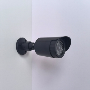 Telecamera di Sicurezza CCTV Finta Realistica Multifunzionale per Casa, Negozio, Hotel, Parcheggio, Impermeabile, per <span class=keywords><strong>Sorveglianza</strong></span> Domestica - Product Image 2