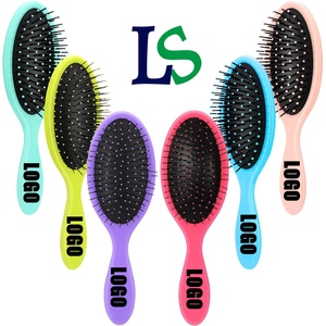 <span class=keywords><strong>Cepillo</strong></span> de <span class=keywords><strong>Pelo</strong></span> Profesional con Cojín de Aire y Logotipo Personalizado para Salón, <span class=keywords><strong>Cepillo</strong></span> para Masaje del Cuero Cabelludo en Seco y Húmedo, Desenredante, en Rosa, Morado, Azul y Verde - Product Image 1