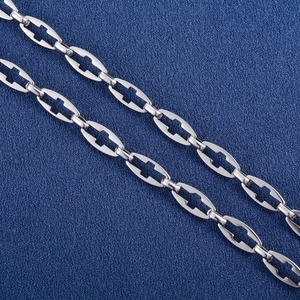 Collier vintage ajouré en forme de croix, chaîne à maillons en acier inoxydable pour femmes et hommes, couleur argent, ras-du-cou, bijoux en métal - Product Image 2
