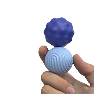 Ensemble de balles sensorielles en silicone personnalisées avec logo pour adultes autistes, jouets modernes anti-stress avec balles magnétiques - Product Image 1