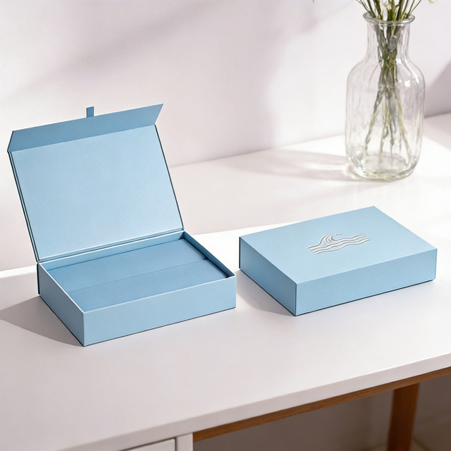 Luxury Custom Logo Printing Embossed Recyclable Foldable Matte Cardboard Magnetic Gift Boxes with Ribbon