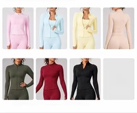 Ensemble de sport brossé ajusté pour femme, veste zippée à col montant et leggings capri effet push-up, fournisseur OEM ODM