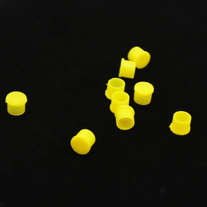 Venta al por mayor de fábrica: Vaso de tinta amarillo desechable para tatuajes, contenedor de pigmento de plástico para suministros de estudio de tatuajes - Product Image 2