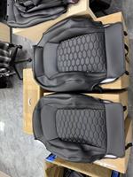 Coussin de siège de voiture sport personnalisé OEM ODM, entièrement en cuir, panneau de porte, tableau de bord, accoudoir, housses de siège de voiture pour Porsche Cayenne