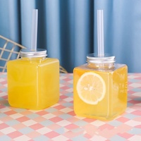 Botella de agua de bebida de plástico cuadrada de hombro plano de 16oz 500ml de alta calidad con tapas de aluminio