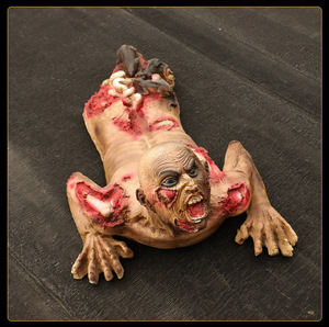 Casa stregata stanza di fuga ornamento decorazione cane <span class=keywords><strong>Zombie</strong></span> cadavere maschio essiccato cadavere in lattice fantasma di Halloween puntello <span class=keywords><strong>Horror</strong></span> <span class=keywords><strong>Zombie</strong></span> - Product Image 6
