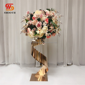 Support de fleurs en spirale noir moderne pour mariage, centre de table, support de boule de fleurs en métal pour la décoration d'événements - Product Image 6