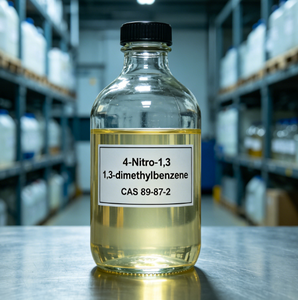 4-Nitro-1,3-dimetilbenceno CAS 89-87-2 99% de Pureza Suministro de Fábrica - Product Image 1