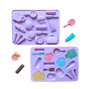 Stampo in Silicone Personalizzato per Cioccolato a Forma di <span class=keywords><strong>Rossetto</strong></span>, Pennello Cosmetico e Profumo, per Fondente, Caramelle, Pasta di Gomma e Decorazioni per Torte - Product Image 6