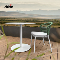 Meubles de jardin en osier Artie, chaises empilables pour balcon, meubles pour hôtel et complexe hôtelier, chaises d'extérieur pour restaurant