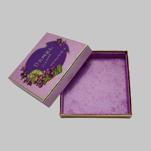 Cajas de cartón rígidas de gama alta de lujo con logotipo de lámina dorada, marca personalizada e impresión maravillosa para el envasado de alimentos con chocolate - Product Image 1