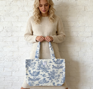 Sac fourre-tout en <span class=keywords><strong>toile</strong></span> <span class=keywords><strong>de</strong></span> <span class=keywords><strong>Jouy</strong></span> - Sac fourre-tout en <span class=keywords><strong>toile</strong></span> <span class=keywords><strong>de</strong></span> <span class=keywords><strong>Jouy</strong></span> fait à la main - Sac en coton réutilisable avec impression intégrale, logo personnalisé, étiquettes personnalisées - Product Image 4