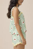 Ensemble pyjama femme à rayures vertes et nœud cerise, comprenant un haut de pyjama à bretelles à volants et un short à volants, idéal pour l'été, vêtements de nuit et de détente
