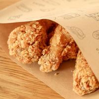 Sacs en papier kraft jetables personnalisables pour la vente en gros, résistants à la graisse, pour barbecue, boulangerie, plats à emporter, emballage alimentaire