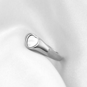 <b>Heart</b> Shape Inlaid Shell 18K Gold Stainless Steel Ring For Women Gift Jewelry - Product Image 3