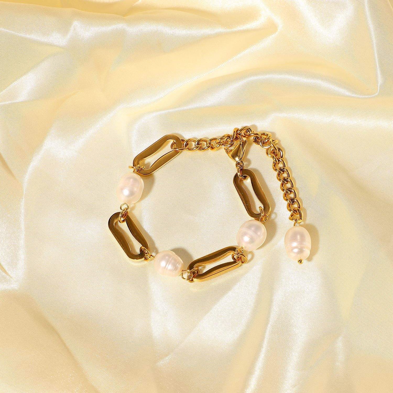 ทอง+สี่เหลี่ยม