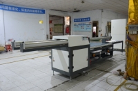 Machine d'emballage de matelas en mousse plastique semi-automatique NG-06R, entraînement pneumatique, vitesse d'emballage élevée, facile à utiliser, PLC