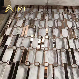 Divisor de pantalla decorativo para interiores de hotel, divisor de pantalla de restaurante, diseño de parrilla marrón de <span class=keywords><strong>metal</strong></span>, corte hueco láser, pared de partición para restaurante - Product Image 3