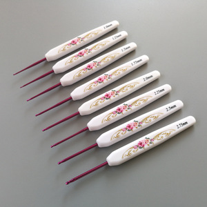 Juego de ganchos de ganchillo de aluminio impresos de estilo <span class=keywords><strong>Simple</strong></span> de 16 piezas, juego completo de mango de plástico ABS, aguja fina y gruesa para tejer bolsa de suéter - Product Image 6