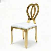 Chaise moderne en acier inoxydable doré avec dossier en forme de cœur, siège rembourré blanc, mobilier de salle à manger VIP pour mariage