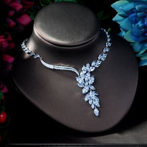 HIBRIDE Effacer MEILLEURE QUALITÉ BRILLANT CRISTAL ZIRCON BOUCLES D'OREILLES et COLLIER ENSEMBLE DE BIJOUX DE MARIÉE ROBE DE MARIÉE ACCESSOIRES N-165 - Product Image 5