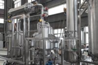 RVS fruitconcentraat verwerkingslijn met sterilisator en vulmachine voor drankenafvulproductie in een fabriek