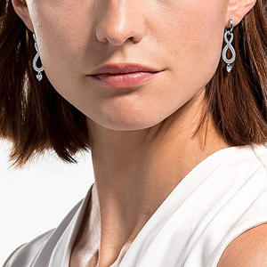 Boucles d'oreilles en or blanc E2046 avec diamants ronds taille brillant couleur D, bijoux de luxe naturels pour femmes, pour mariage - Product Image 4