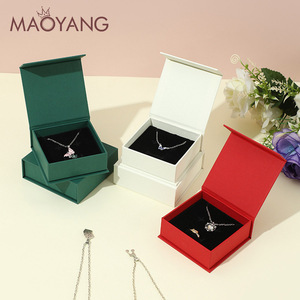 Custom scatola di gioielli in cartone quadrato scatola regalo collana orecchino di imballaggio chiusura magnetica Flip gioielli imballaggio con logo - Product Image 1