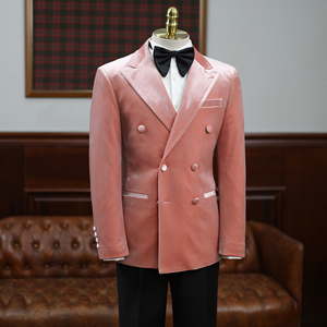 Veste de smoking en velours rose poudré pour <span class=keywords><strong>homme</strong></span>, <span class=keywords><strong>style</strong></span> Gatsby, à double boutonnage et revers pointus, idéale pour les mariages, galas et soirées. - Product Image 1