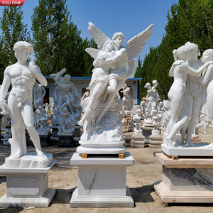 Statua a Grandezza Naturale in Marmo Beige della Famosa Scena del Bacio tra Psiche e Cupido - Product Image 3