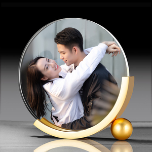 SE7ART Support de présentation photo en métal personnalisé en cristal moderne haut de gamme Cadre Boîte <span class=keywords><strong>cadeau</strong></span> pour mariage Enfants Bébé <span class=keywords><strong>Couple</strong></span> Décoration de la maison Prix bas - Product Image 1