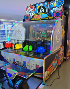 Machine de jeu d'arcade de tir à 4 joueurs Mega <span class=keywords><strong>Cop</strong></span>, thème <span class=keywords><strong>robot</strong></span>, lumière LED interactive, simulateur à pièces pour parc d'attractions - Product Image 1