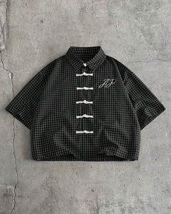 <span class=keywords><strong>เสื้อ</strong></span>เชิ้ตผู้<span class=keywords><strong>ชาย</strong></span>สไตล์<span class=keywords><strong>จีน</strong></span>ลายสก็อตแบบปรับแต่งได้เต็มรูปแบบ พร้อมกระดุมแบบกบ <span class=keywords><strong>เสื้อ</strong></span>ทรงหลวมแขนสั้นสไตล์สตรีทแวร์ - Product Image 1