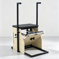 Chaise Wunda réglable en bois d'érable avec poignées de stabilité et ressorts pour studio de Pilates