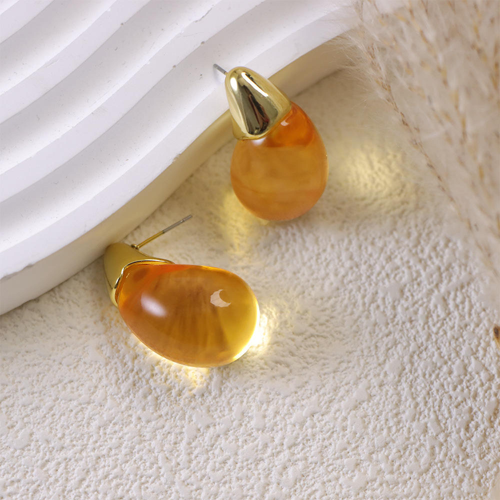 สีเหลือง