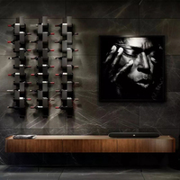 Présentoir mural industriel ultra-moderne en fer noir et panneaux MDF pour bouteilles de vin, idéal pour l'ameublement domestique (vente en gros)