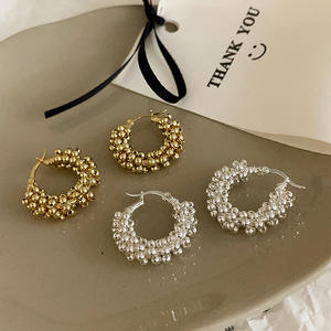 Boucles d'oreilles en métal enveloppées autour de l'oreille, design de niche féminin, rétro, simple, toutes occasions, boucles d'oreilles tendance - Product Image 2