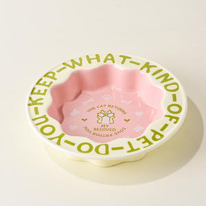 Biche Produits pour animaux de compagnie Belle forme de fleur Céramique Sécurité Chat <span class=keywords><strong>Bol</strong></span> <span class=keywords><strong>Anti</strong></span> Rollover Pet Feed Bowl <span class=keywords><strong>Anti</strong></span> Noircissement Menton Pet Water Bowl - Product Image 6