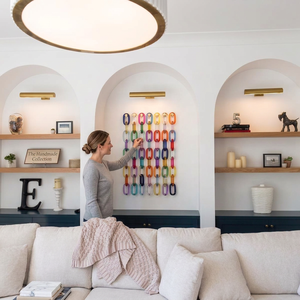 Escultura de Pared Artística Multicolor de Resina Impermeable, Cadena de Eslabones Moldeada a Mano, Forma Personalizada, Decoración para el Hogar - Product Image 1