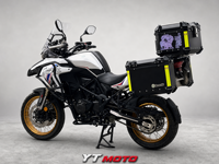 Moto de tourisme routière Benelli TRK 552X bicylindre refroidie par eau