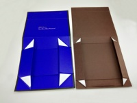 Boîte cadeau magnétique rigide noire mate de luxe personnalisée, emballage en carton premium avec logo pour cadeaux d'entreprise et de vente au détail