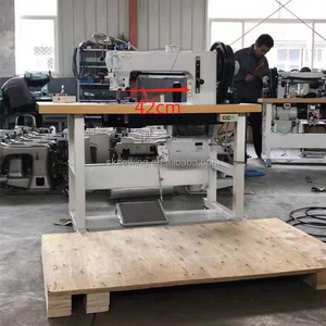 Máquina de Coser Industrial de Puntada Recta de Alta Resistencia 204-420 con Cama Plana y Alimentación Compuesta para Cuero - Product Image 3