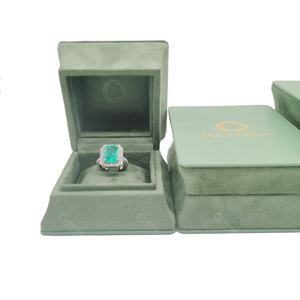 Boîte à bijoux de luxe en velours doux vert avec logo personnalisé emballage cadeau boîtes collier bague - Product Image 6