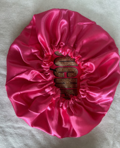 Bonnet de nuit en satin de haute qualité personnalisé avec logo pour femmes, idéal pour tous les types de cheveux longs, double face réversible - Product Image 2