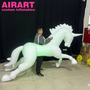 Traje <span class=keywords><strong>de</strong></span> unicornio blanco inflable con iluminación LED <span class=keywords><strong>de</strong></span> salida <span class=keywords><strong>de</strong></span> fábrica, globo <span class=keywords><strong>de</strong></span> disfraz <span class=keywords><strong>de</strong></span> unicornio <span class=keywords><strong>de</strong></span> desfile inflable - Product Image 1