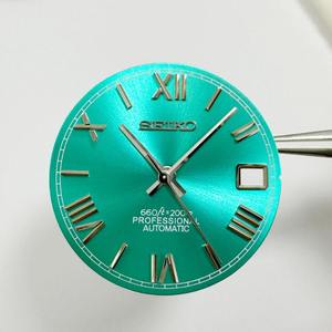 Montre de luxe avec mouvement NH35, boîtier métallique de 28,5 mm, cadran romain modifié et accessoires - Product Image 4