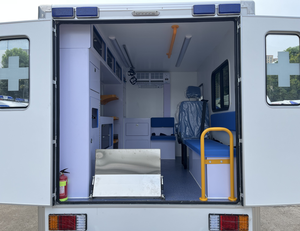 GWM 4x4 Diesel Pickup Ambulance Truck Rescue Car Brand New Monitoring Hospital Medical Ambulance Vehicle for Exporting - Product Image 5