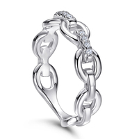 Maßgefertigter 925 Sterling Silber Runder CZ Ineinandergreifender Kettenglied-Ring Stapelbarer Damenschmuck